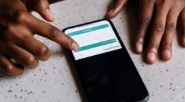 Kominfo Dalami Pencurian Data Pribadi pada Aplikasi. (Pexels.com/cottonbro)
