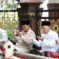 Prabowo Subianto dan rombongan mengunjungi Pondok Pesantren Tebuireng, Jombang, Rabu, 4 Mei 2022. (Dok. Partai Gerindra)

