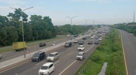 Arus Lalulintas Tol Jakarta-Cikampek. (Instagram.com/@pjrtolcikampek)