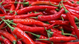 Capsaicin dalam cabai memiliki efek antiinflamasi yang dapat membantu meredakan peradangan dalam tubuh. (Pixabay.com/wolvesandbears)
