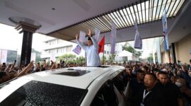 Calon presiden nomor urut dua Prabowo Subianto Menghadiri acara Deklarasi Nasional Gerakan Muslim Persatuan Indonesia Cinta Tanah Air (Gempita) di Grand Sudirman Ballroom. (Dok. Tim Media Prabowo-Gibran)