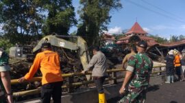 Banjir bandang melanda dua kecamatan di Kabupaten Agam, Provinsi Sumatera Barat. (Dok. BPBD Kabupaten Agam)