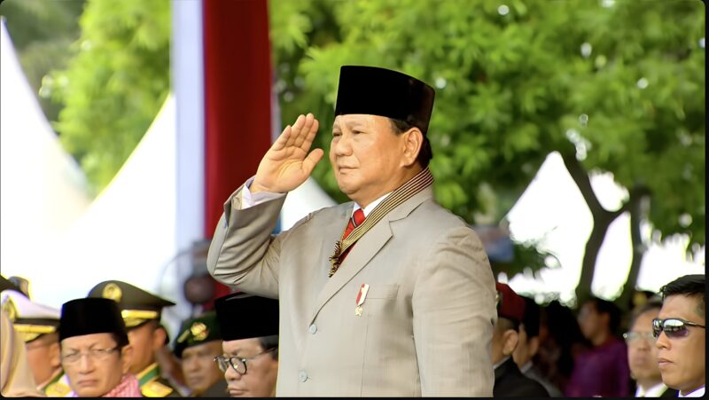 Prabowo Subinto hadir HUT Bhayangkara ke-78 yang digelar di Monas, Jakarta, Senin (1/7/2024), yang dibuka oleh Presiden RI Joko Widodo dan dihadiri masyarakat. (Dok Tim Media Prabowo)