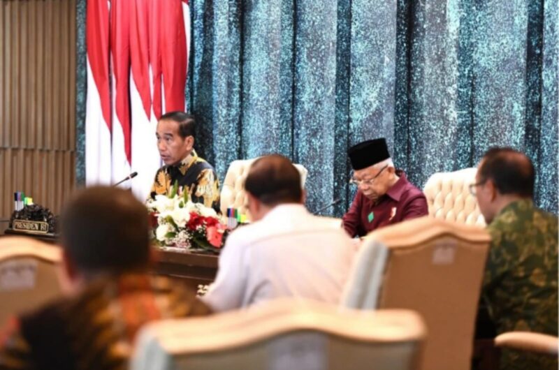 Presiden Joko Widodo (Jokowi) menyampaikan hal itu saat memimpin Sidang Kabinet Paripurna kedua, pada Jumat (13/9/2024). (Instagram.com/@jokowi)